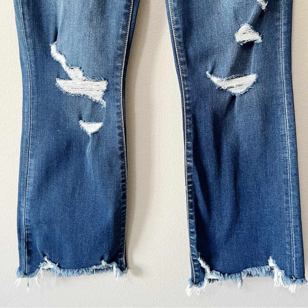 Vervet Women's Size 28/7 Bella Highrise Cropped Flare Blue Jeans Distressed NEW - Picture 8 of 14